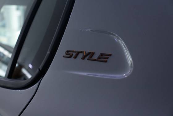 PEUGEOT 208 1.0 TURBO 200 HYBRID GT CVT